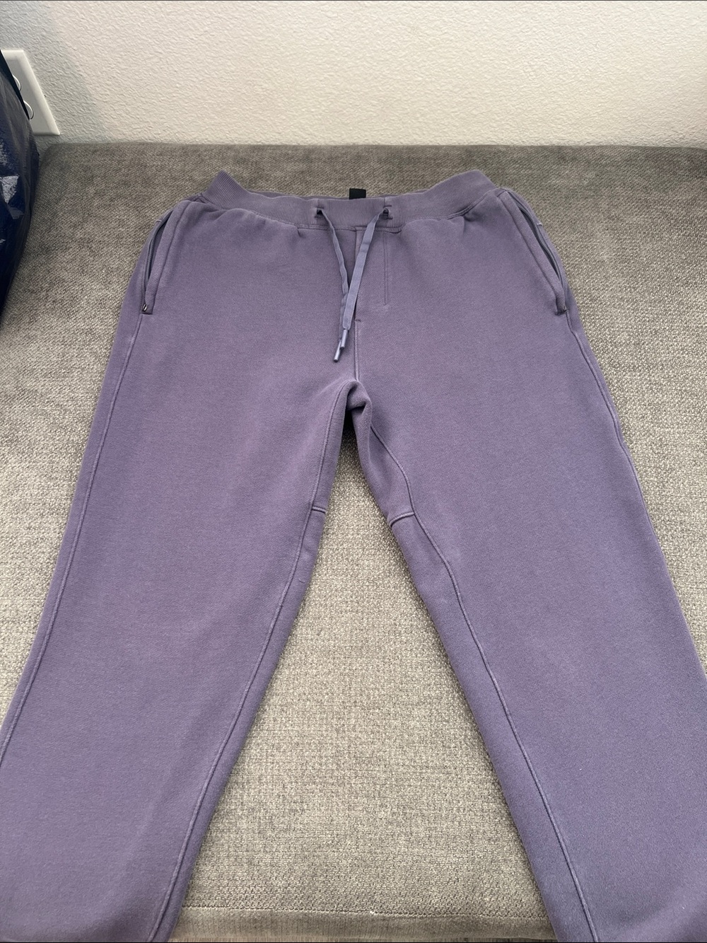 lululemon athletica Men's Lavender Drawstring Joggers
